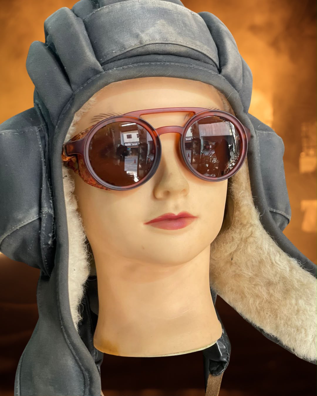 CAPACETE ORIGINAL DE TANQUE DE GUERRA RUSSO — SEGUNDA GUERRA MUNDIAL