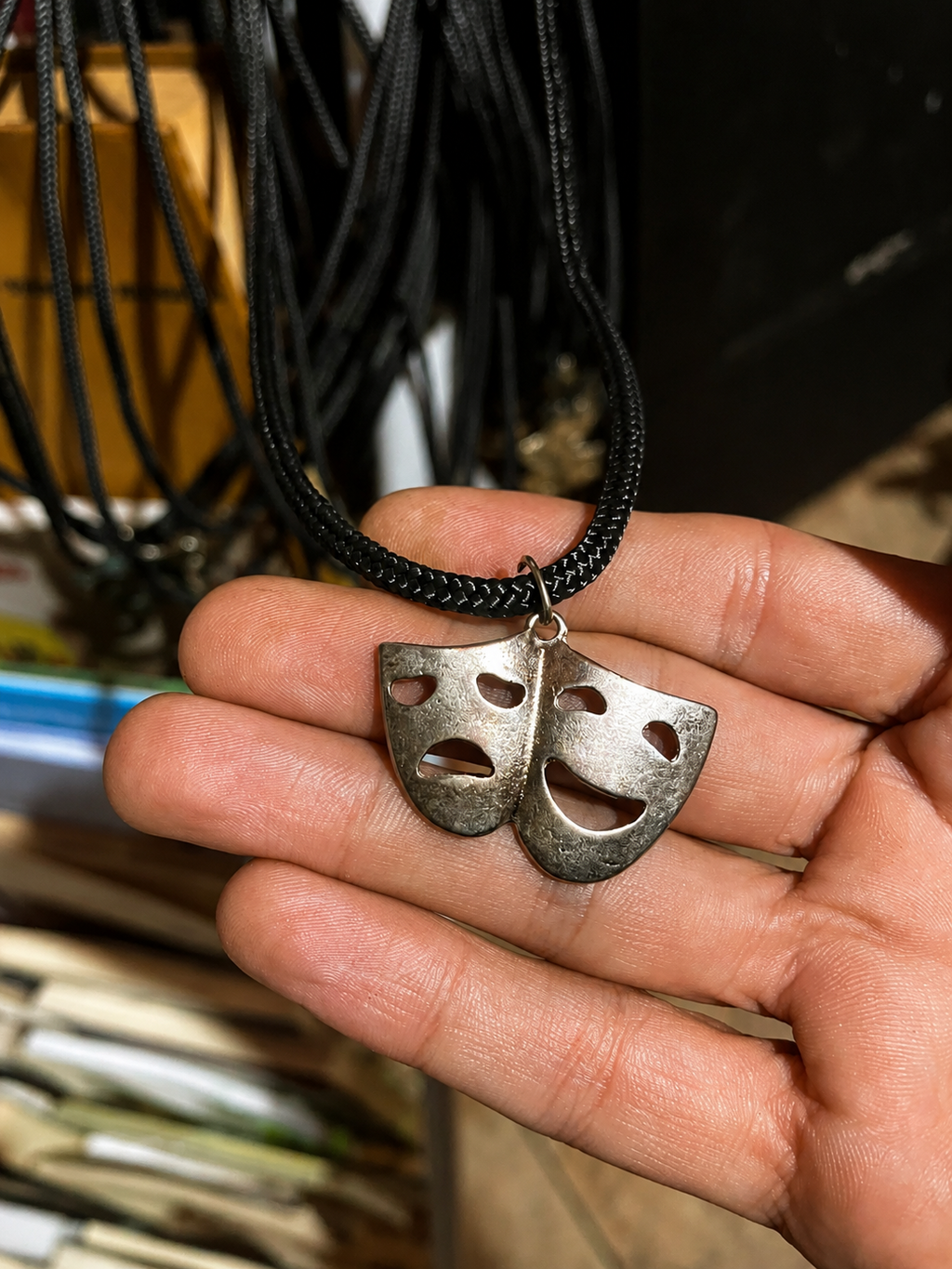 Colar Máscaras do Teatro