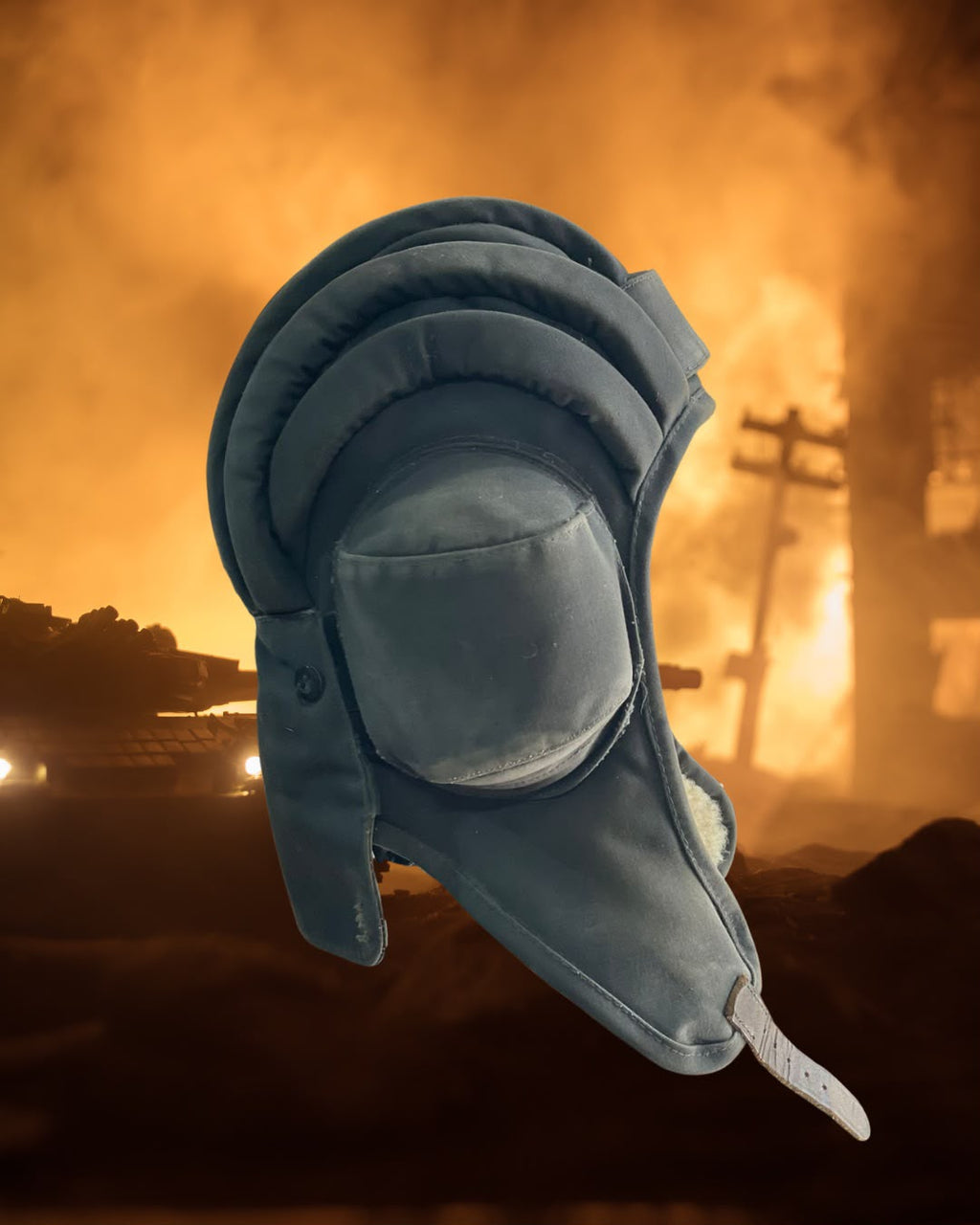 CAPACETE ORIGINAL DE TANQUE DE GUERRA RUSSO — SEGUNDA GUERRA MUNDIAL